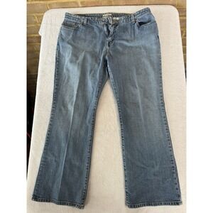 Levi 515 Women's Sz 24 Boot Cut Jean 31 Inseam